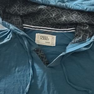 Free Planet Short Sleeve Hooded Pull over